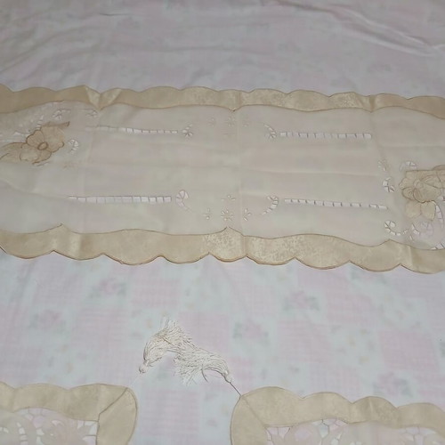 Set Kare 7 Pieces Champagne Organza New with Cutwork and Fringes