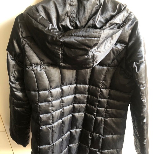 Landsend black jacket with hood and down feathers like new, Small