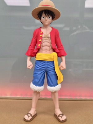 Luffy figure new from One Piece