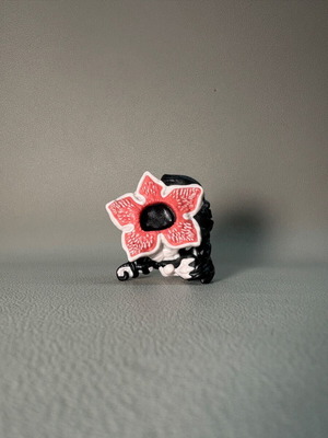 Kinder Joy Funko Pop Pencil Deco Demogorgon like new