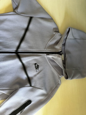 Nike Tech Fleece hoodie like new, size S, purple