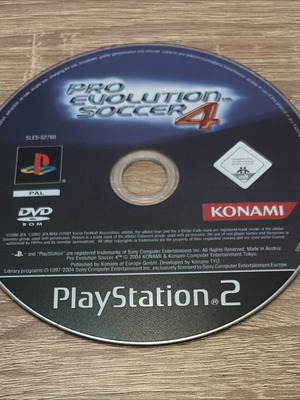 Pro Evolution Soccer 4 PS2 game used, disc only loose
