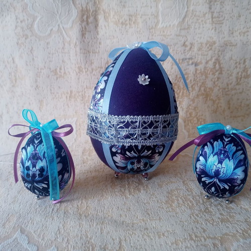 Set of 3 handmade decorative violet satin eggs like new