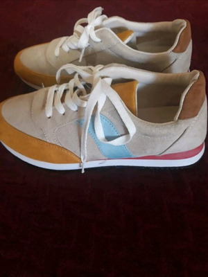 Axel sneakers size 40 like new, beige and yellow