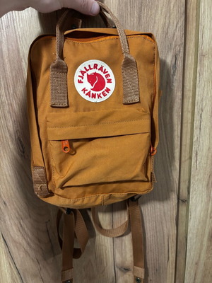 Τσάντα πλάτης Fjallraven Kanken Mini μουσταρδί μεταχειρισμένη