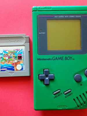 Nintendo Game Boy DMG-01 зелен употребяван с игра Wario Land