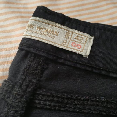 Pink Woman Black Pants Size 42