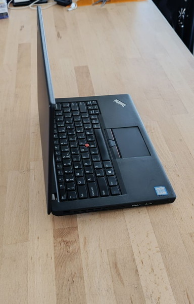 Thinkpad Lenovo X270, i5-6300U, SSD 240GB, 8GB RAM
