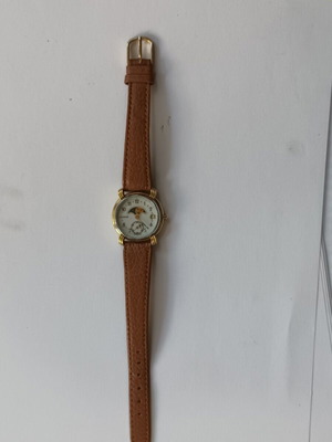 Le Cachot Quartz women's gold-plated watch like new