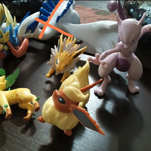 Pokemon figures set