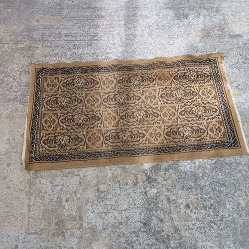 Rug used, dimensions 1.30 x 70