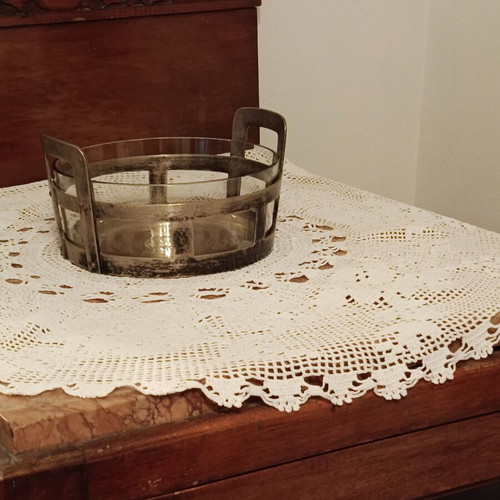Jugendstil metal centerpiece with removable glass, diameter 20 cm, height 15 cm