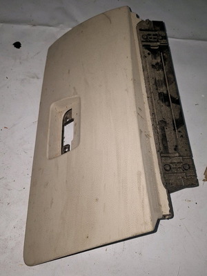 Bmw E90 91 92 glove box used