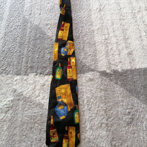 Vintage Pagoni tie used with minor wear