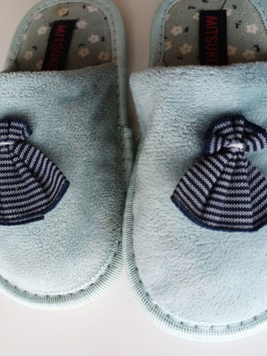 Mitsuko παντόφλες σπιτιού σαν καινούργιες, μέγεθος 29, μπλε με φιόγκο