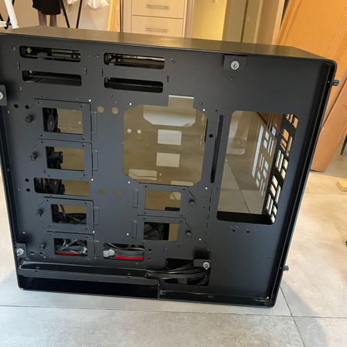In Win 909 Full Tower Premium Aluminium and Tempered Glass Case like new