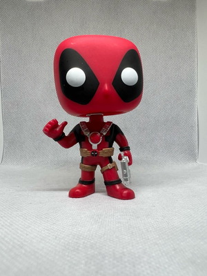 Funko Pop! Marvel Deadpool (Thumbs Up) figure like new #112