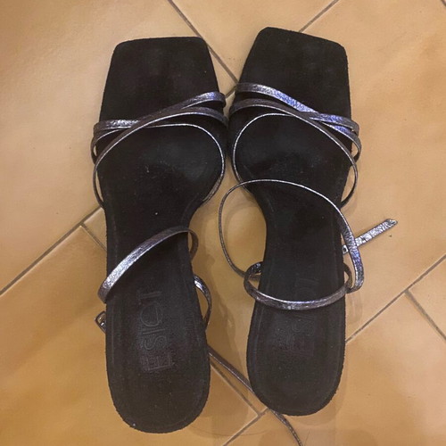 Esiot heeled sandals like new, size 39, black and silver