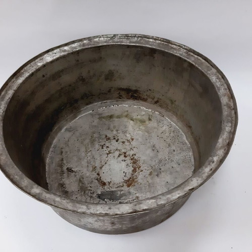 Antique Hand-Forged Copper Vessel Used, 28 cm Opening, 19th Century