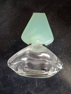 Miniature bottle Salvador Dali like new, empty