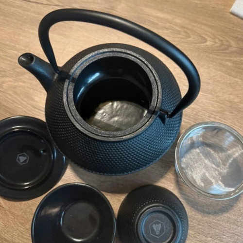 Tea pot set cast iron, like new