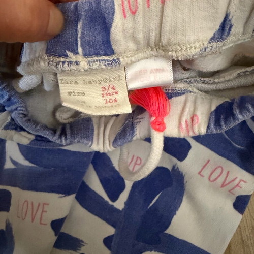 Set of 3 leggings 3-4 years like new, multicolor