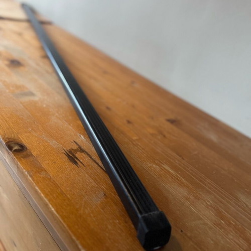 Thule car roof rack used with lock