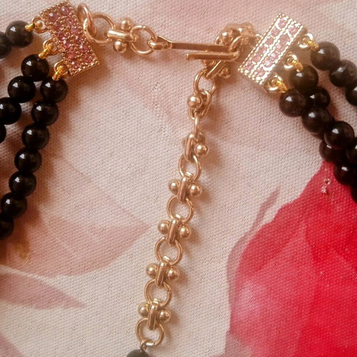 Necklace New With Black Pearls And Large Red Zircon
