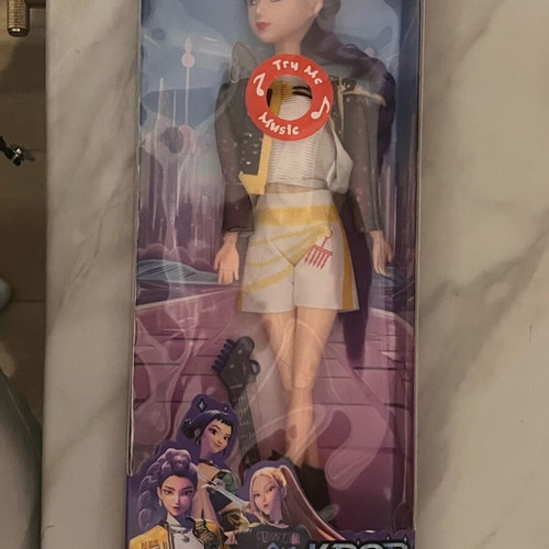 Rumi doll K-Pop Demon Hunters 30cm with music new