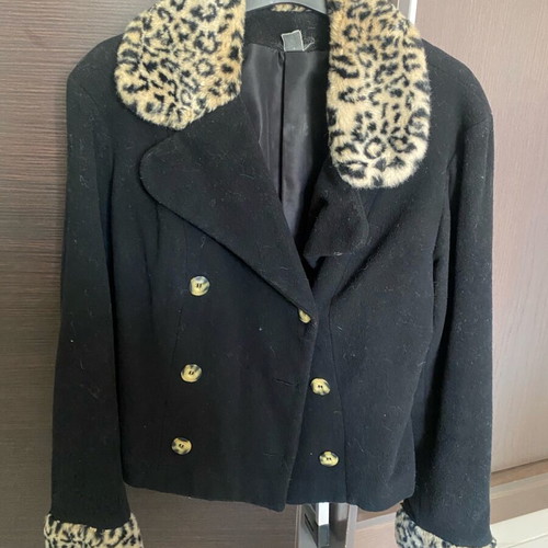 Women's jacket used black with leopard print sleeves