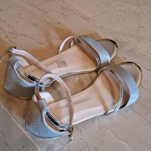 Silver sandals like new, size 39