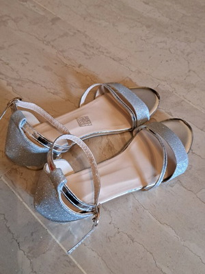 Silver sandals like new, size 39