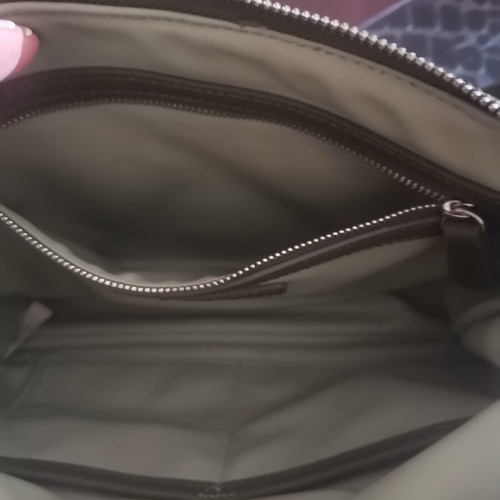 Valentino crossbody bag like new, olive color, adjustable strap