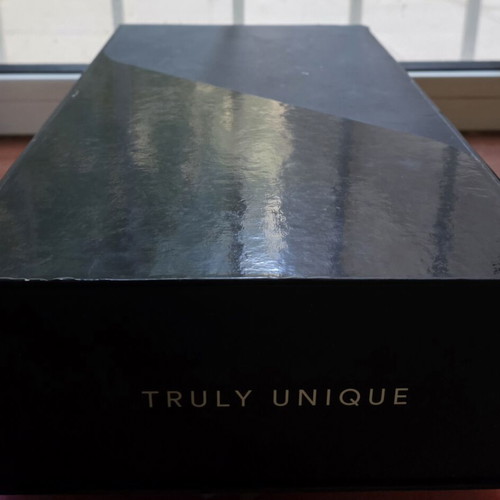 Ploom X Advanced heated tobacco device kit, collectible