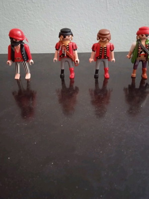 Playmobil pirates like new, part1 figures
