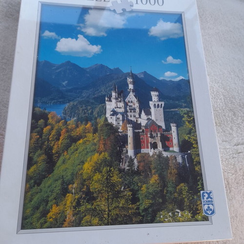Puzzle new, 1000 pieces