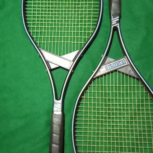 Lacoste Mid Master 4 350 320 L4-4 1/2 Tennis Racket Set like new with case