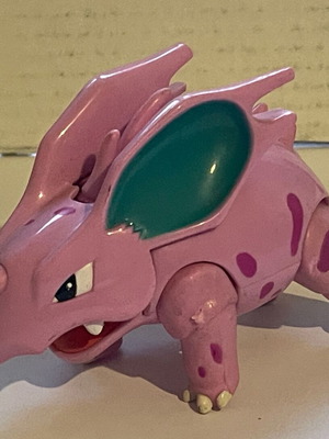 Nintendo Hasbro 2000 Pokémon Nidorino figure used in very good condition