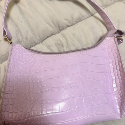 Lilac Handbag Like New