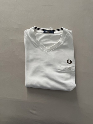 Fred Perry white shirt size S like new