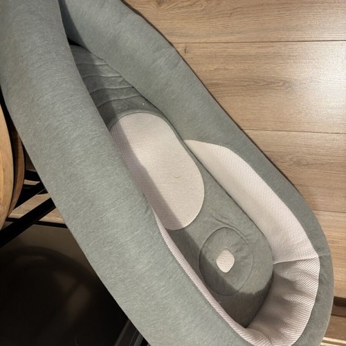 Inglesina Balance Green baby nest like new