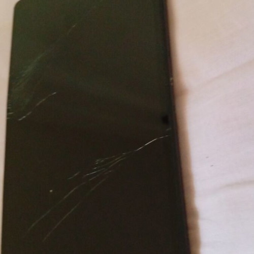 Tablet Lenovo M10 HD 3GB 128GB used with cracked screen