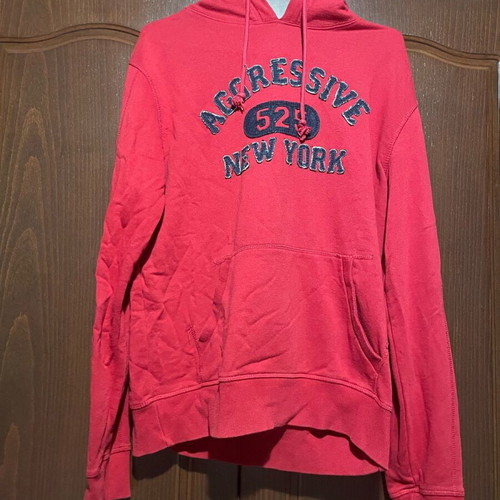 Red Aggressive jumper used, red, size L