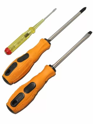 Комплект 2 средни отвертки и 1 електротехник отвертка нови