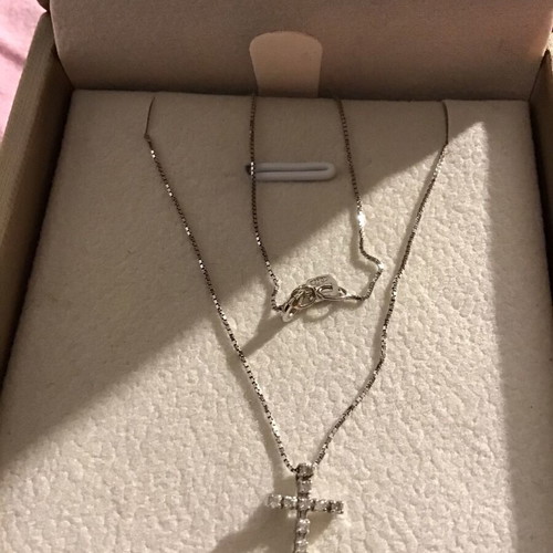 18K white gold chain with cross pendant, 21 cm