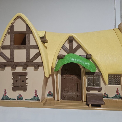 Vintage Snow White & The Seven Dwarfs Playset used, Disney 90s