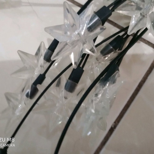 Illuminated Christmas Stars set of 4 like new with spare parts