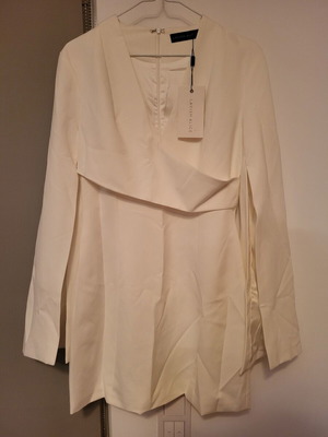 Lavish Alice Off-White Dress No 40 New