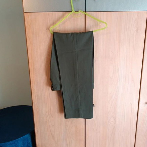 Uniform 8b ES used, size tunic 8190/9702 L, trousers waist 42