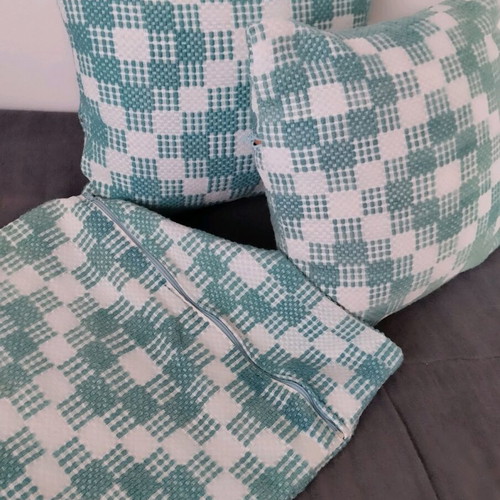Woven traditional pillows like new, set of 2, 50x50 cm